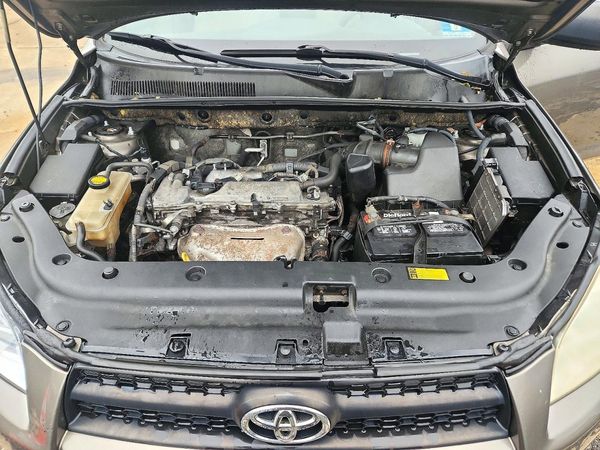 2012 TOYOTA RAV4 Standard — Engine bay