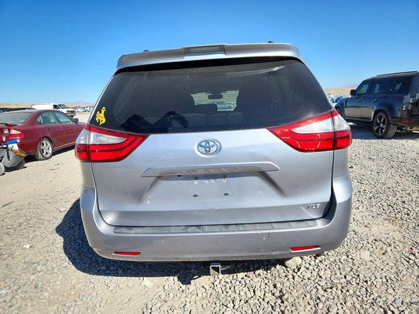 2018 TOYOTA SIENNA — DIRR