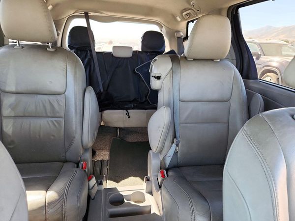 2018 TOYOTA SIENNA — SUVN