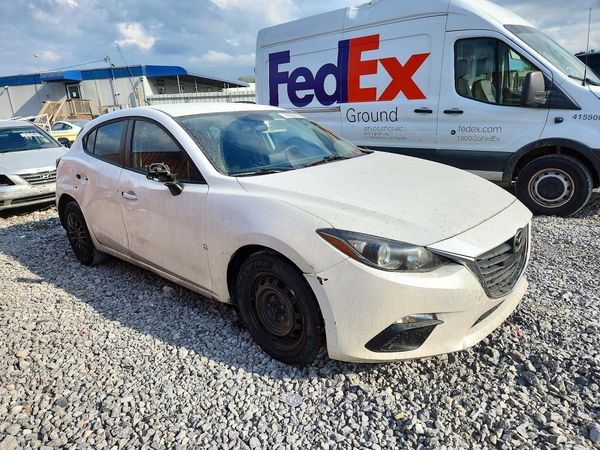 2016 MAZDA 3 SV/Base — Passenger 3/4