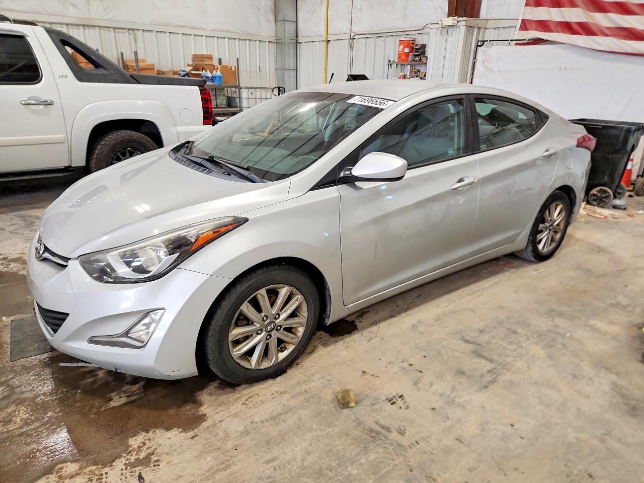 2016 HYUNDAI ELANTRA — Front 3/4