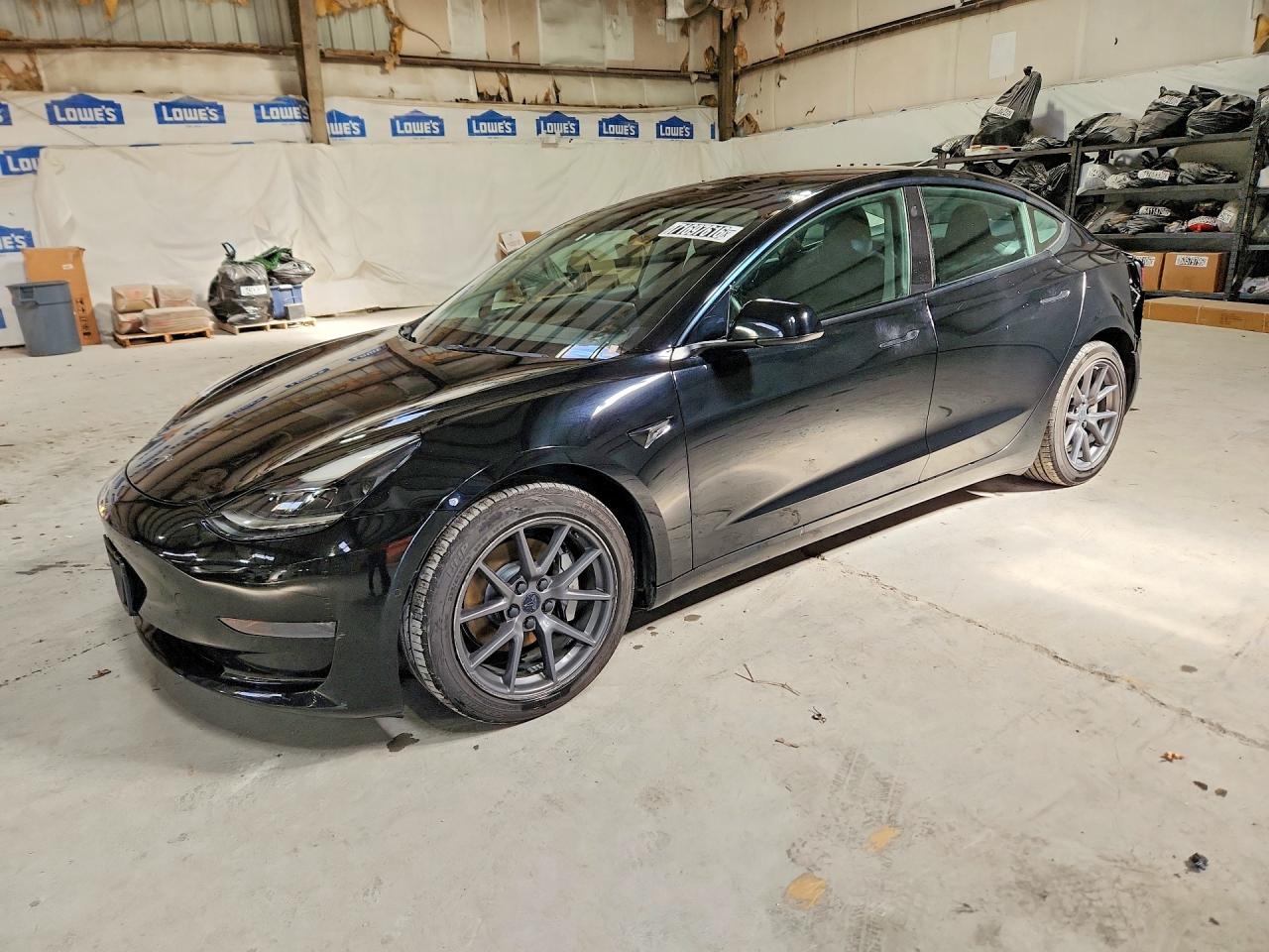 2022 TESLA MODEL 3 — Front 3/4