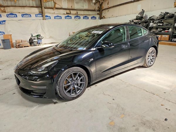 2022 TESLA MODEL 3 — Front 3/4