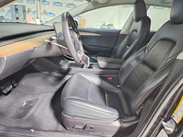 2022 TESLA MODEL 3 — DENT