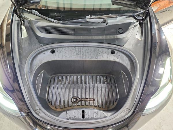 2022 TESLA MODEL 3 — Engine bay