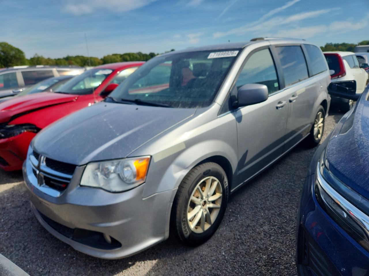 2019 DODGE GRAND CARAVAN — Front 3/4