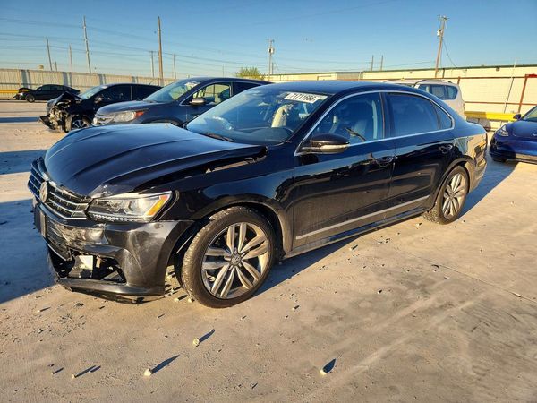 2017 VOLKSWAGEN PASSAT — DSFA — Front 3/4