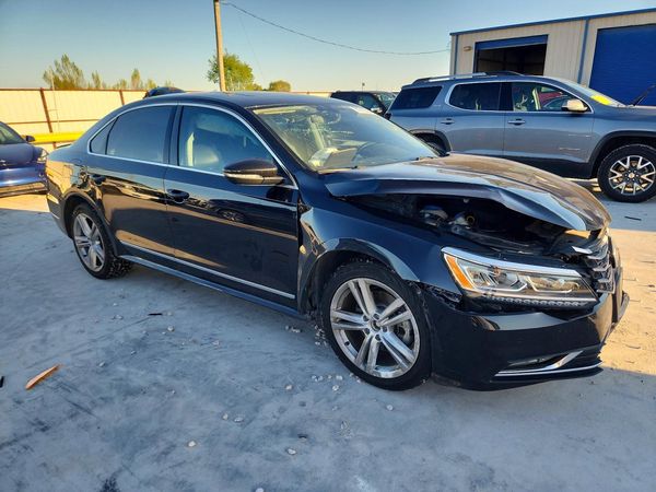 2017 VOLKSWAGEN PASSAT SE — Passenger 3/4