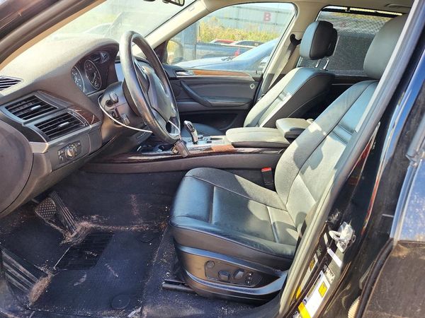 2012 BMW X5 xDrive35i — DENT