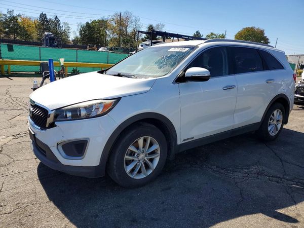 2016 KIA SORENTO L / LX — Front 3/4
