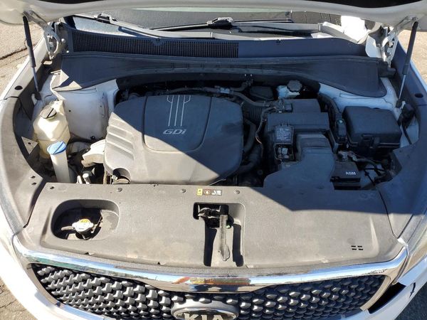 2016 KIA SORENTO L / LX — Engine bay