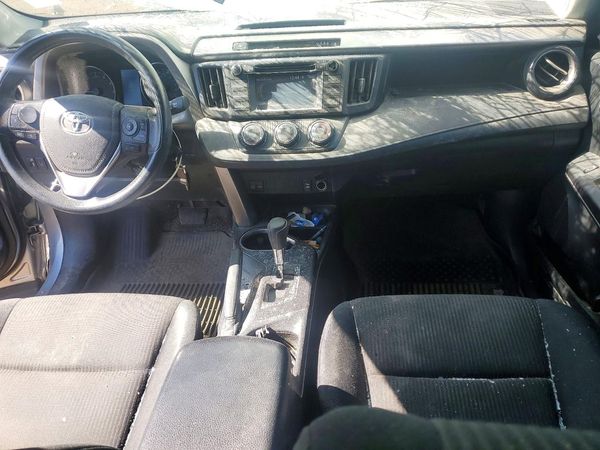 2018 TOYOTA RAV4 LE — CKPT