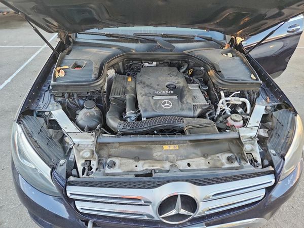 2019 MERCEDES-BENZ GLC-CLASS GLC 350 e-4M — Engine bay