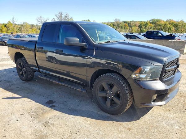 2015 RAM 1500 ST — Passenger 3/4