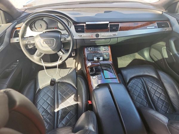2013 AUDI S8 — CKPT