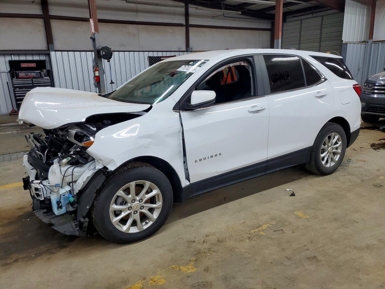 2021 CHEVROLET EQUINOX LT (2FL) — Front 3/4