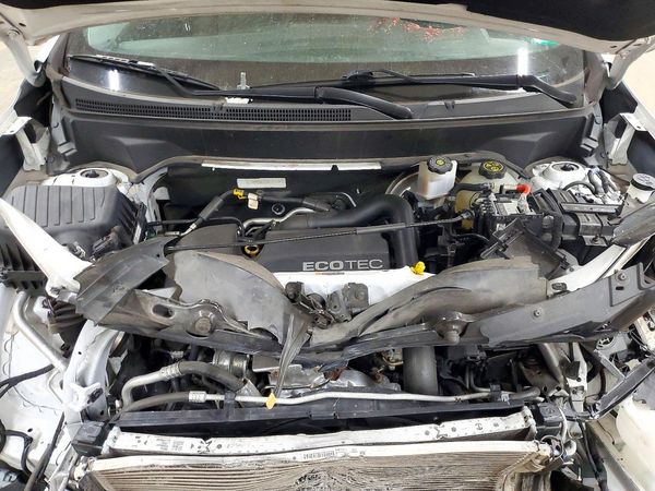 2021 CHEVROLET EQUINOX LT (2FL) — Engine bay