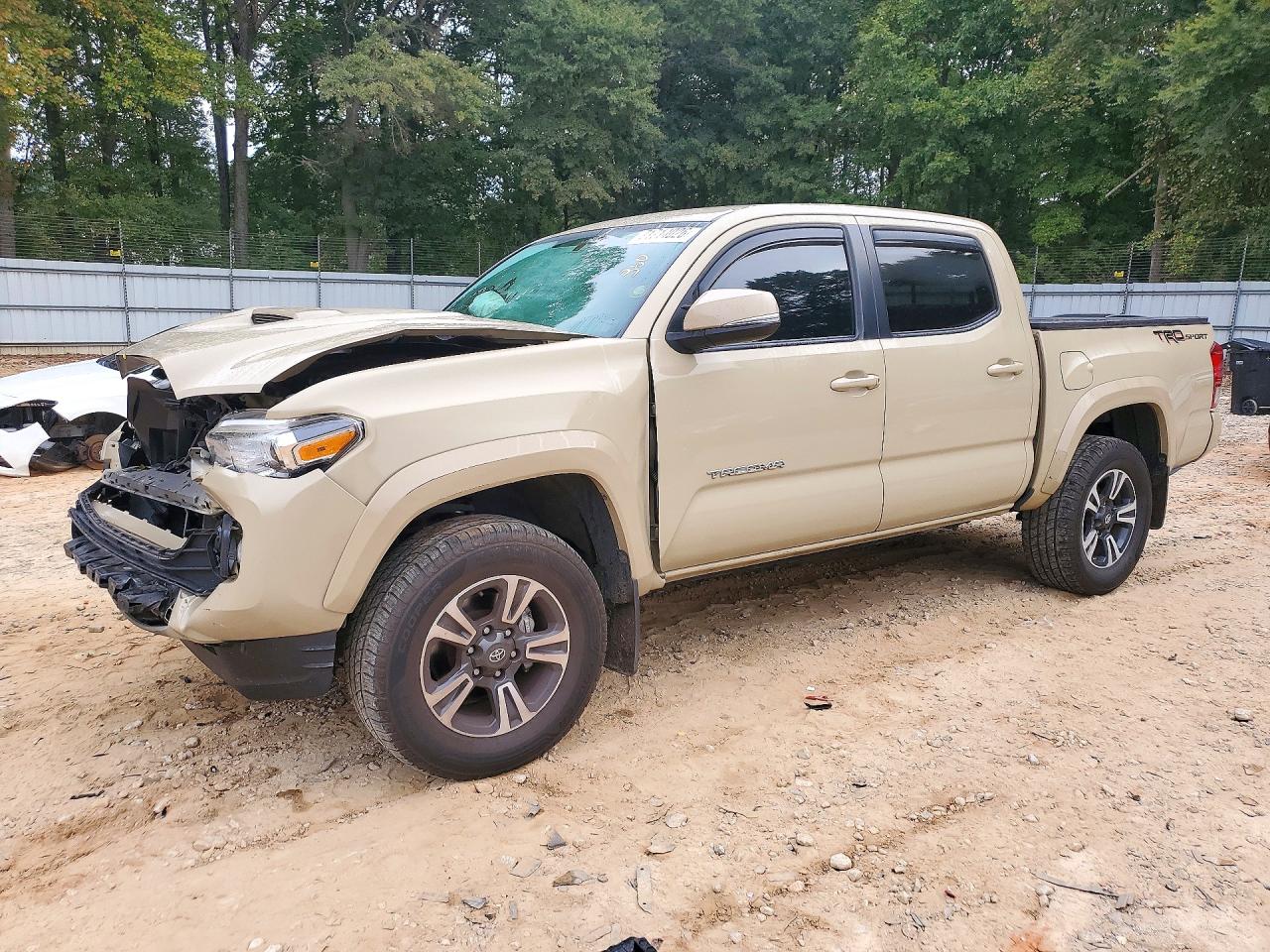 2017 TOYOTA TACOMA — Front 3/4
