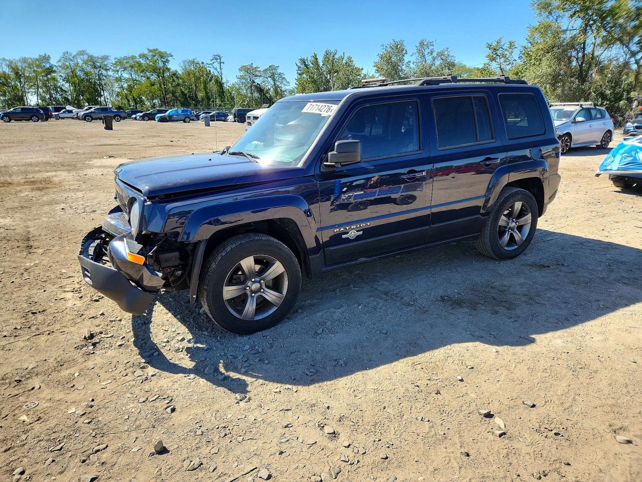 2013 JEEP PATRIOT Latitude — Front 3/4