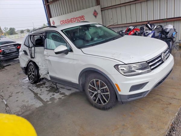2021 VOLKSWAGEN TIGUAN — Passenger 3/4