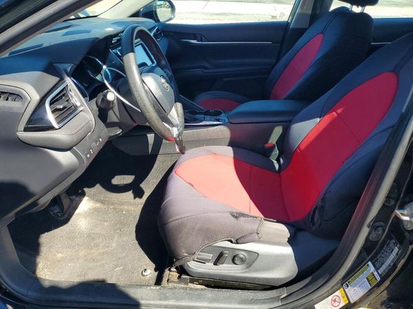 2018 TOYOTA CAMRY LE Hybrid — DENT