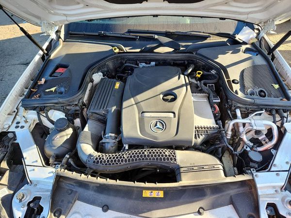 2018 MERCEDES-BENZ E E300-4M — Engine bay