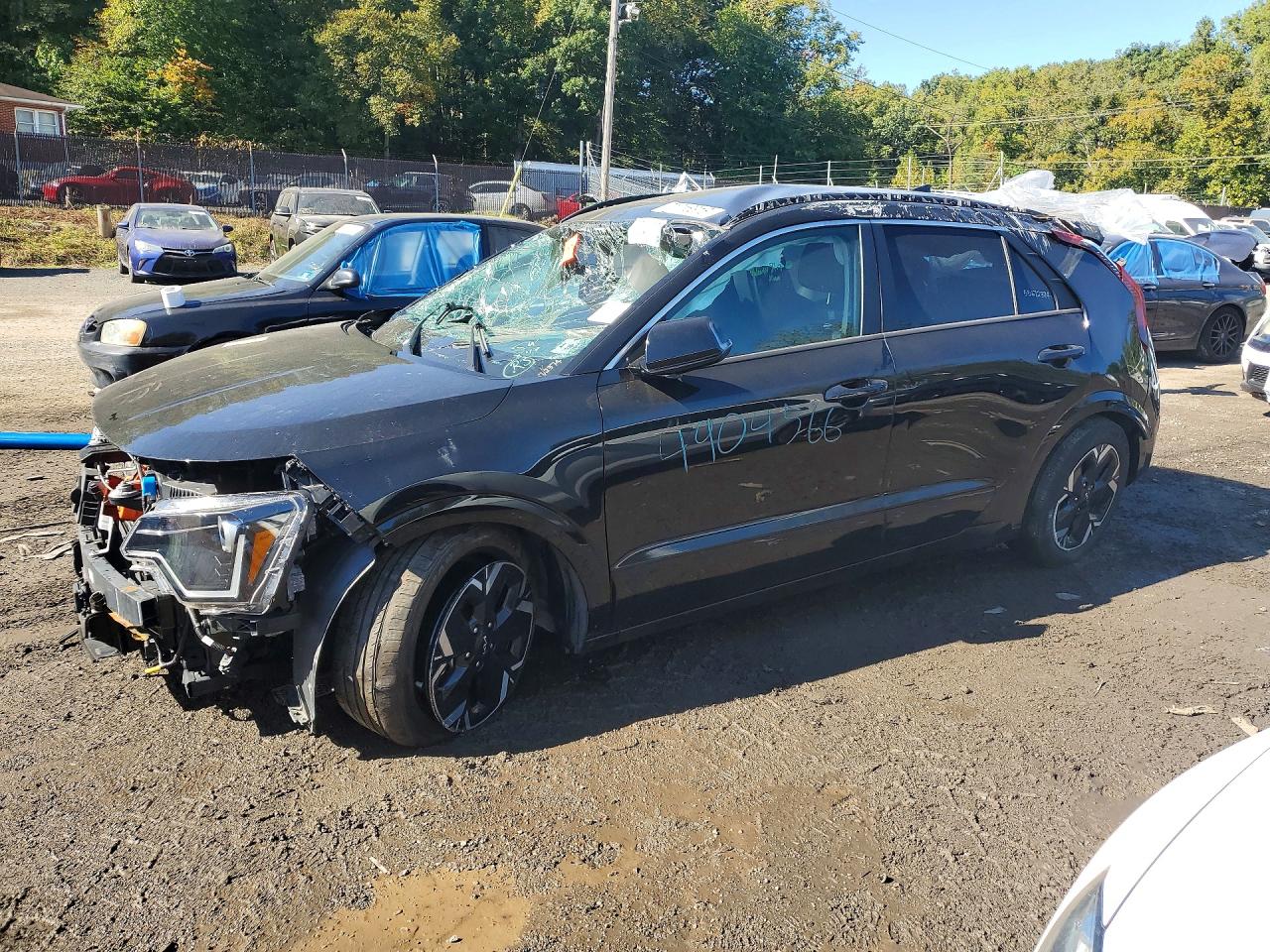 2024 KIA NIRO Wind — Front 3/4