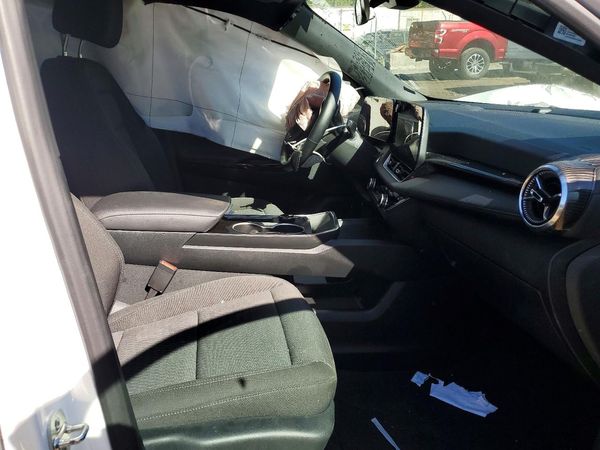 2026 CHEVROLET EQUINOX 1LT — DENT
