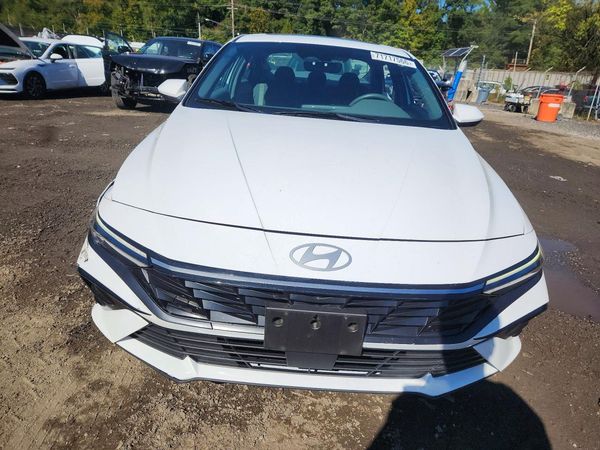 2025 HYUNDAI ELANTRA SEL Convenience — DIRF