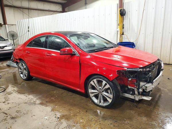 2019 MERCEDES-BENZ CLA CLA250-4M — Passenger 3/4