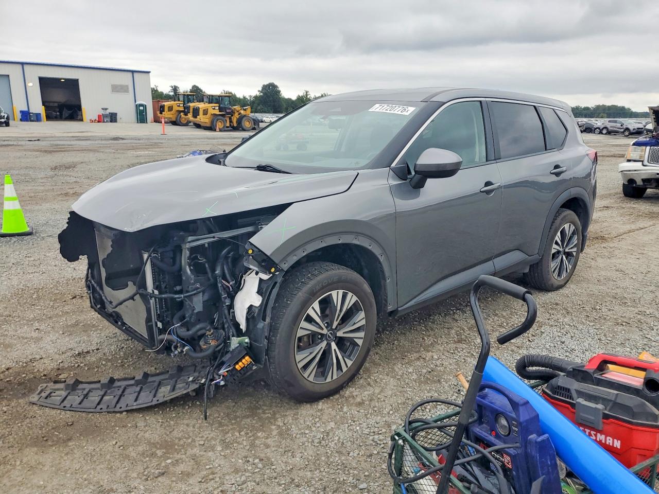 2023 NISSAN ROGUE SV — Front 3/4