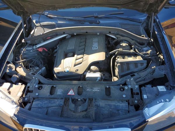 2012 BMW X3 xDrive28i — Engine bay