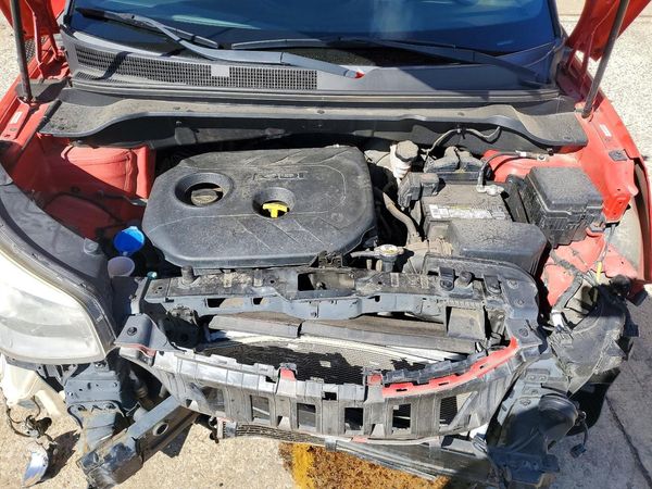 2015 KIA SOUL TOP (High) — Engine bay