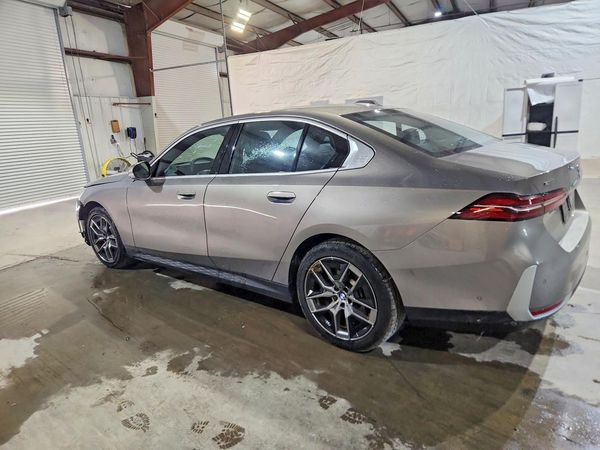 2027 BMW 530 xDrive — DSRA