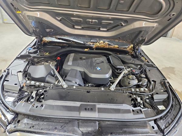 2027 BMW 530 xDrive — Engine bay
