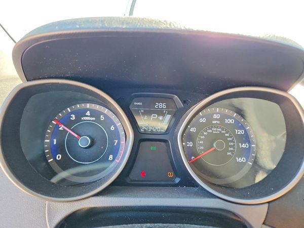 2014 HYUNDAI ELANTRA GLS(Middle) — ODOM