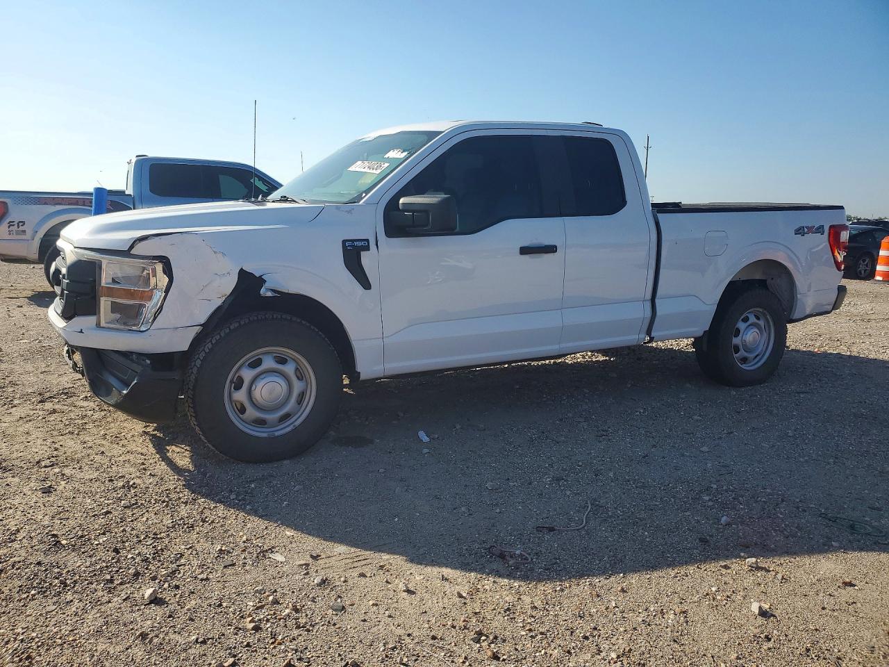 2022 FORD F150 SuperCab — Front 3/4