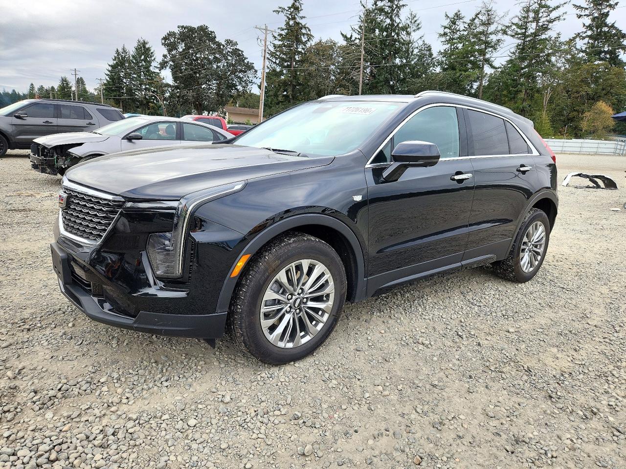 2025 CADILLAC XT4 Premium Luxury — Front 3/4