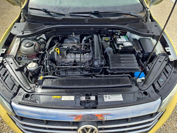 2019 VOLKSWAGEN JETTA S, SE, R-Line — Engine bay