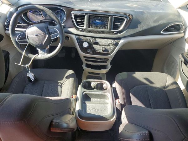 2018 CHRYSLER PACIFICA Touring Plus — CKPT