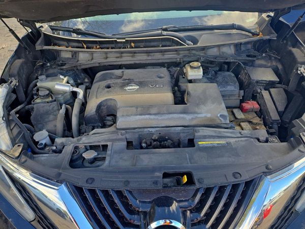 2018 NISSAN MURANO — Engine bay