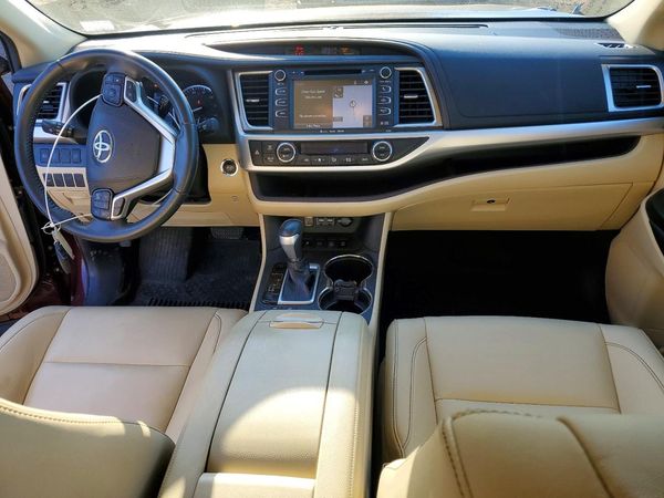 2019 TOYOTA HIGHLANDER SE/XLE — CKPT