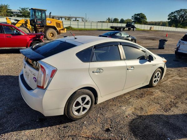 2015 TOYOTA PRIUS — PSRA