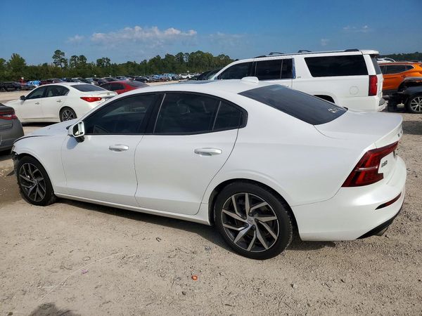 2019 VOLVO S60 Momentum — DSRA