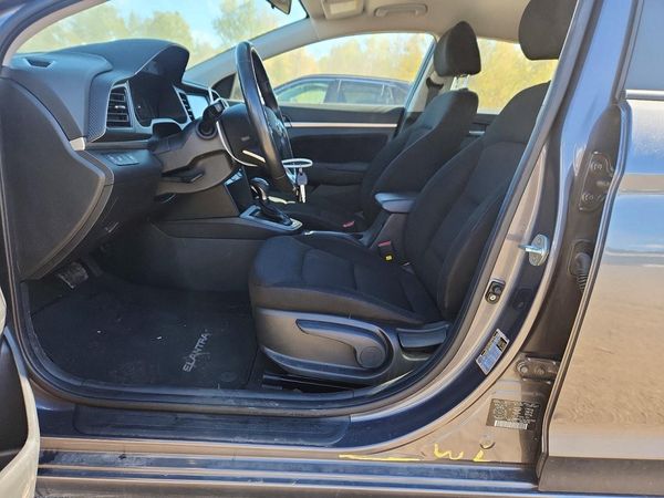 2020 HYUNDAI ELANTRA — DENT