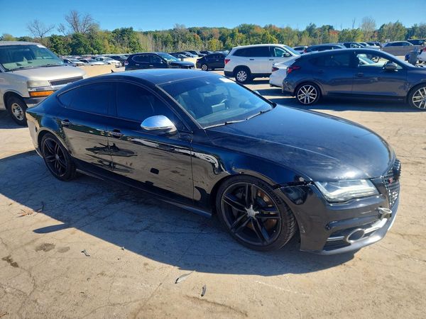 2013 AUDI S7/RS7 w/ Innovation Pkg — Passenger 3/4