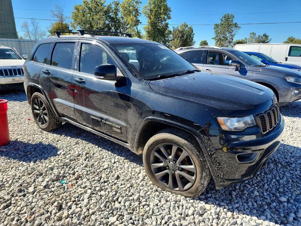 2016 JEEP GRAND CHEROKEE Limited — Passenger 3/4