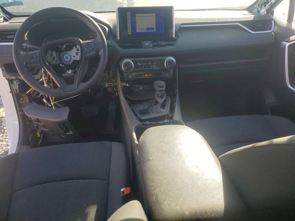 2024 TOYOTA RAV4 LE — CKPT