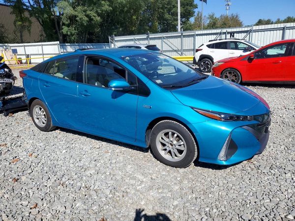2018 TOYOTA PRIUS Plus/Premium/Advanced — Passenger 3/4