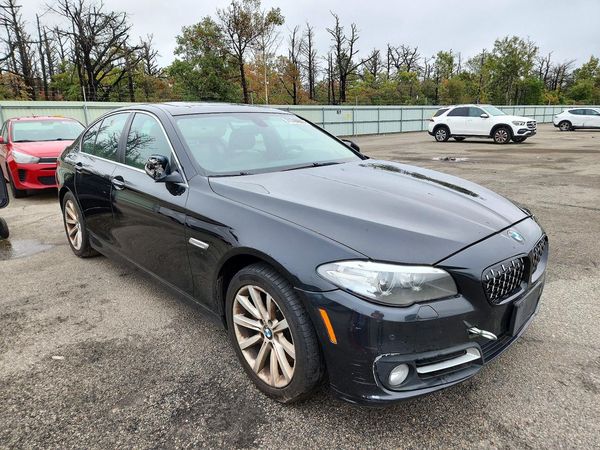 2015 BMW 5 SERIES xDrive — Passenger 3/4